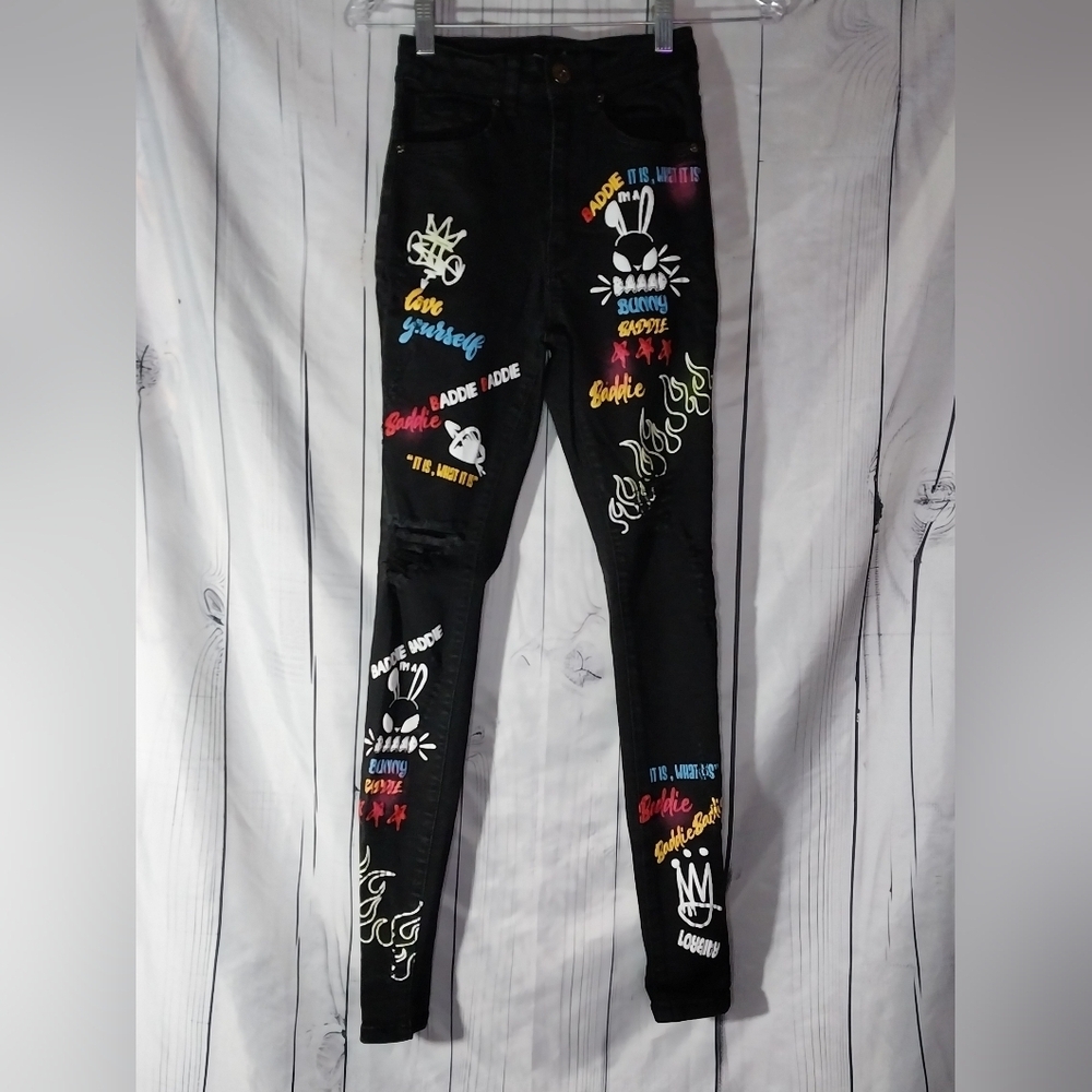 Red Fox Graphic distressed Jeans Size 1